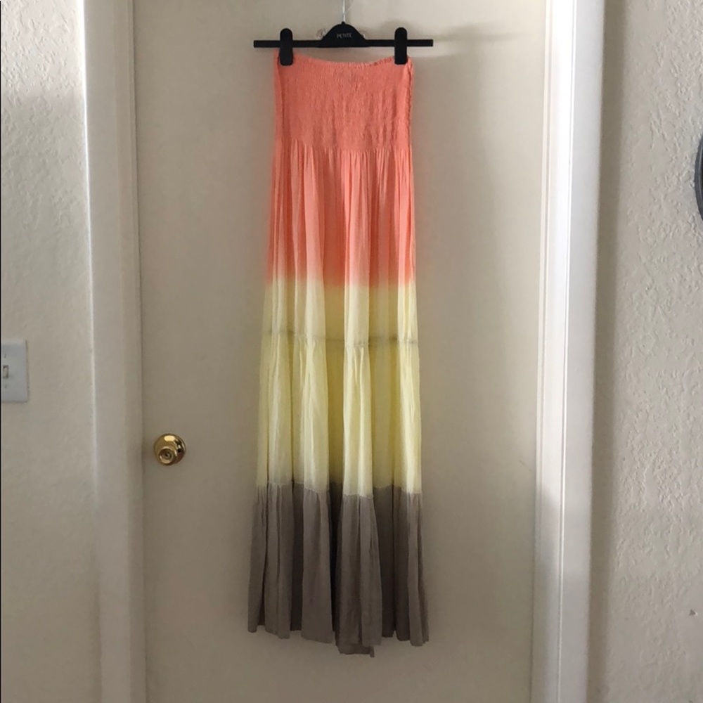 Strapless 3-color maxi dress with beading detail